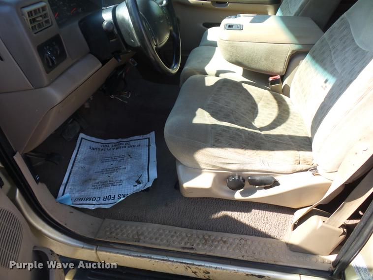 image for item DD9473 2000 Ford F250 Super Duty SuperCab pickup truck