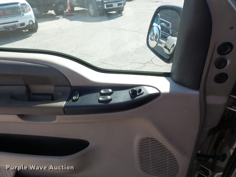 image for item DD9473 2000 Ford F250 Super Duty SuperCab pickup truck