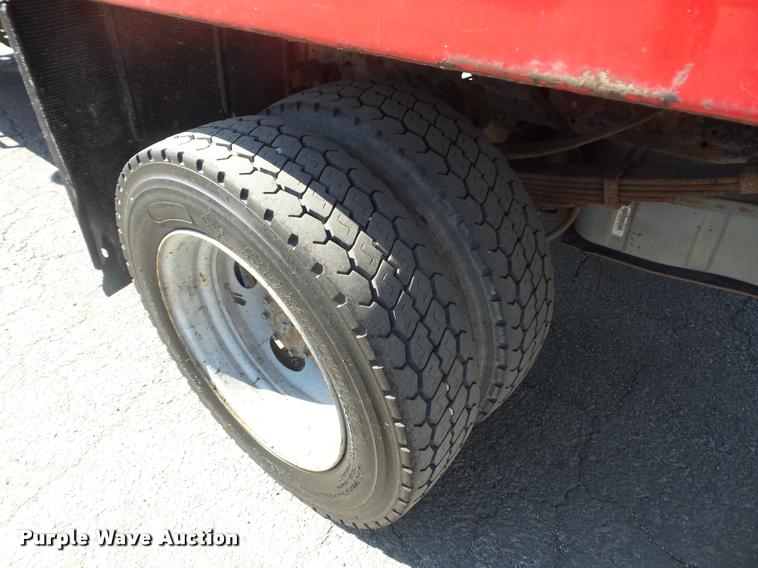 image for item DD9474 2000 Ford F450 Super Duty dump truck