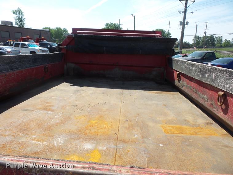 image for item DD9474 2000 Ford F450 Super Duty dump truck