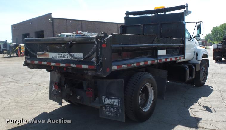 image for item DD9475 2001 GMC C6500 dump truck