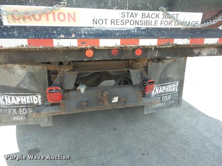 image for item DD9475 2001 GMC C6500 dump truck