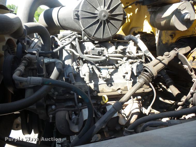 image for item DD9475 2001 GMC C6500 dump truck