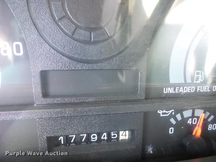 image for item DD9475 2001 GMC C6500 dump truck