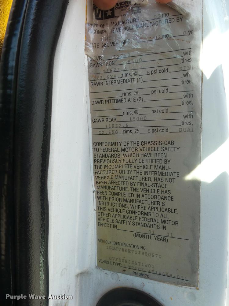 image for item DD9475 2001 GMC C6500 dump truck