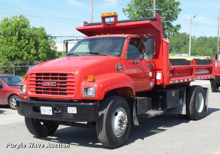 image for item DD9477 2001 GMC C6500 dump truck