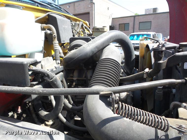 image for item DD9477 2001 GMC C6500 dump truck