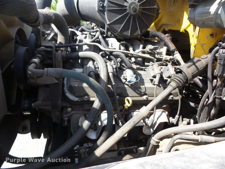 image for item DD9477 2001 GMC C6500 dump truck