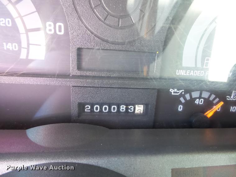 image for item DD9477 2001 GMC C6500 dump truck