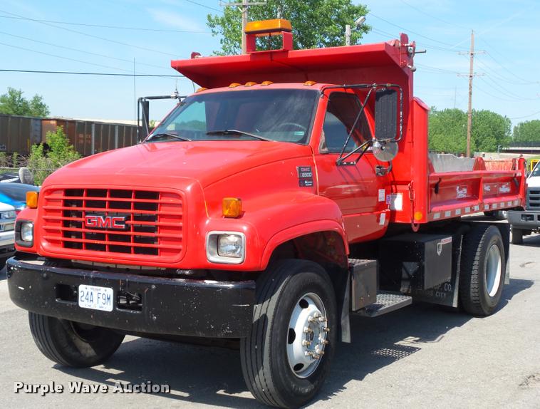 image for item DD9478 2001 GMC C6500 dump truck