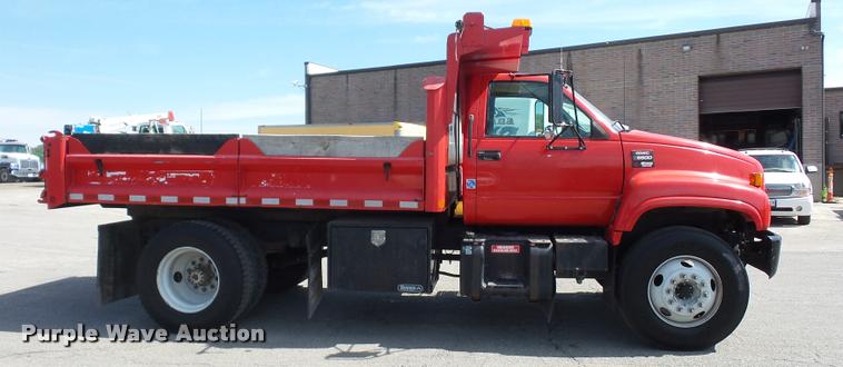 image for item DD9478 2001 GMC C6500 dump truck