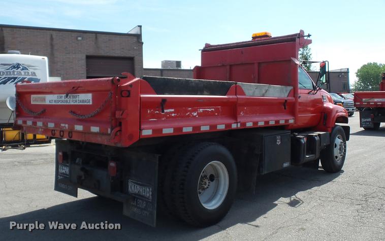 image for item DD9478 2001 GMC C6500 dump truck