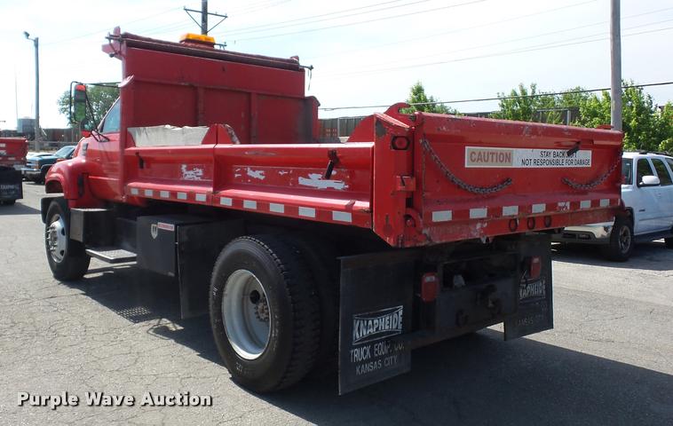 image for item DD9478 2001 GMC C6500 dump truck