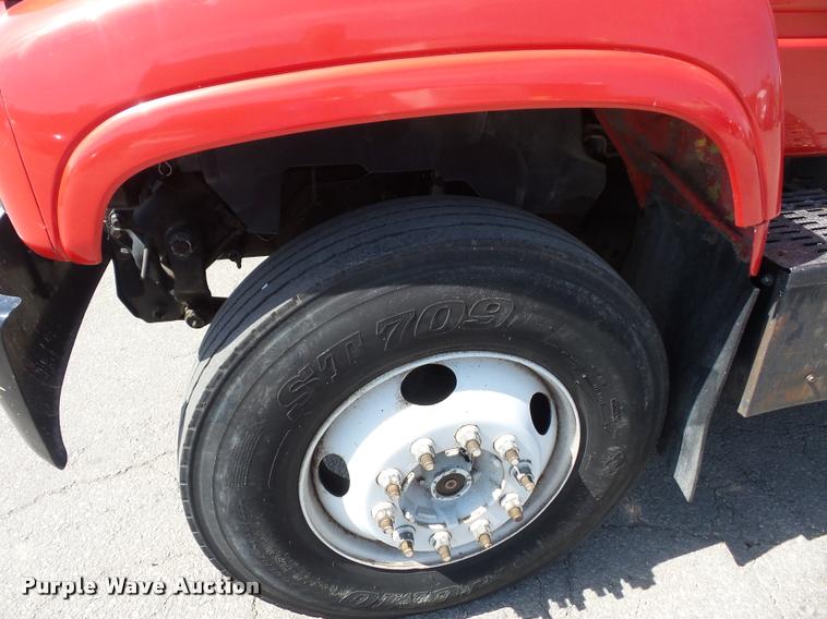 image for item DD9478 2001 GMC C6500 dump truck