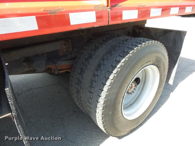 image for item DD9478 2001 GMC C6500 dump truck