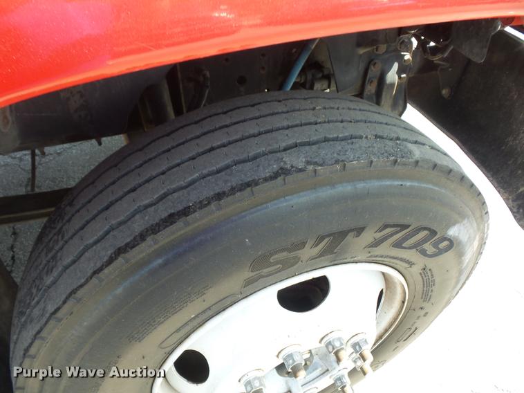 image for item DD9478 2001 GMC C6500 dump truck