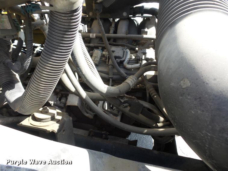 image for item DD9478 2001 GMC C6500 dump truck