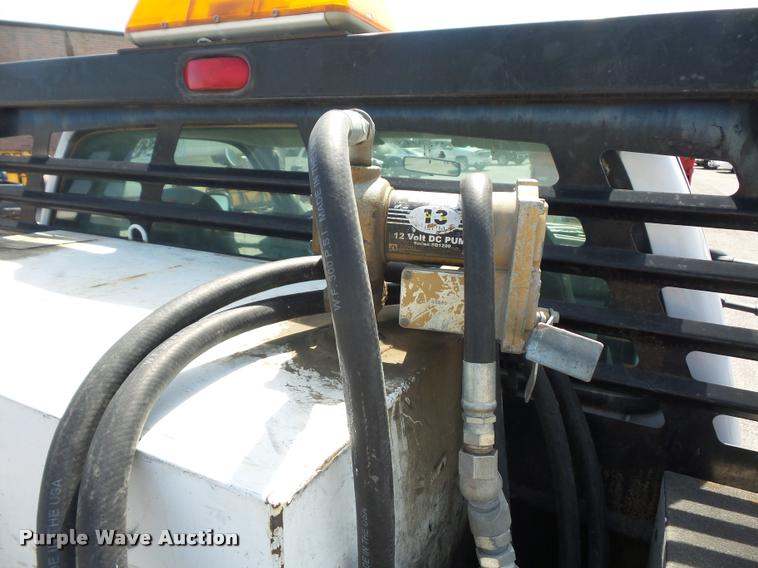 image for item DD9479 2006 Ford F450 Super Duty flatbed truck