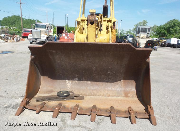 image for item DD9480 1983 Caterpillar 963 track loader