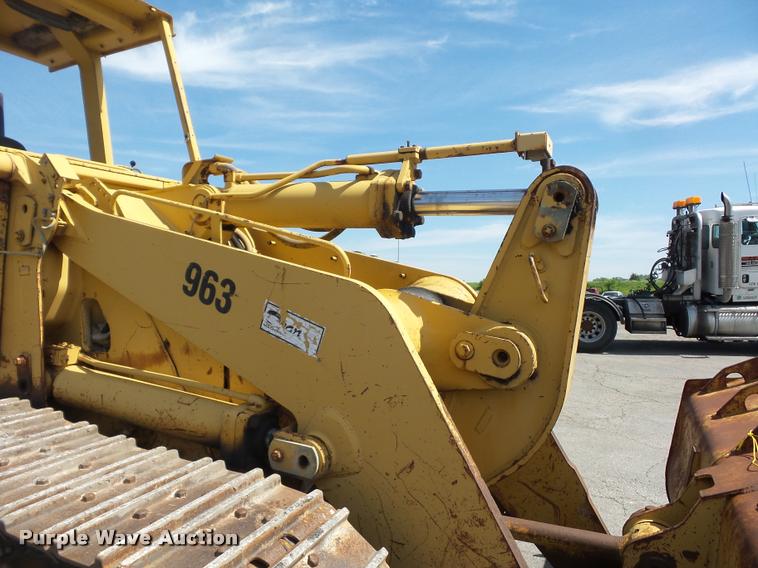 image for item DD9480 1983 Caterpillar 963 track loader