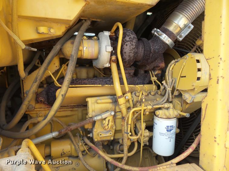 image for item DD9480 1983 Caterpillar 963 track loader