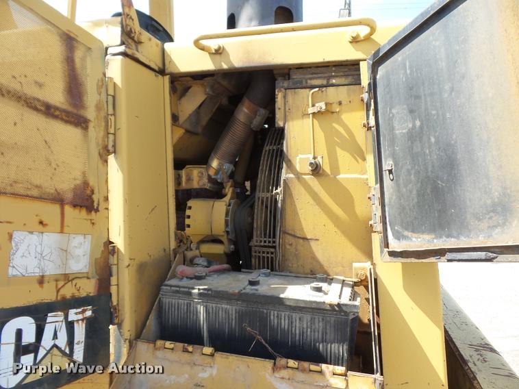 image for item DD9480 1983 Caterpillar 963 track loader