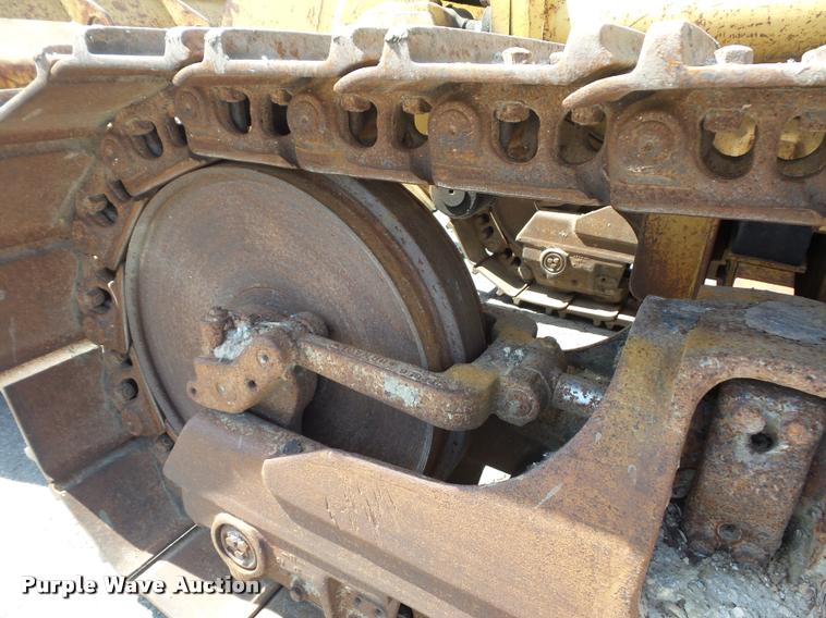 image for item DD9480 1983 Caterpillar 963 track loader