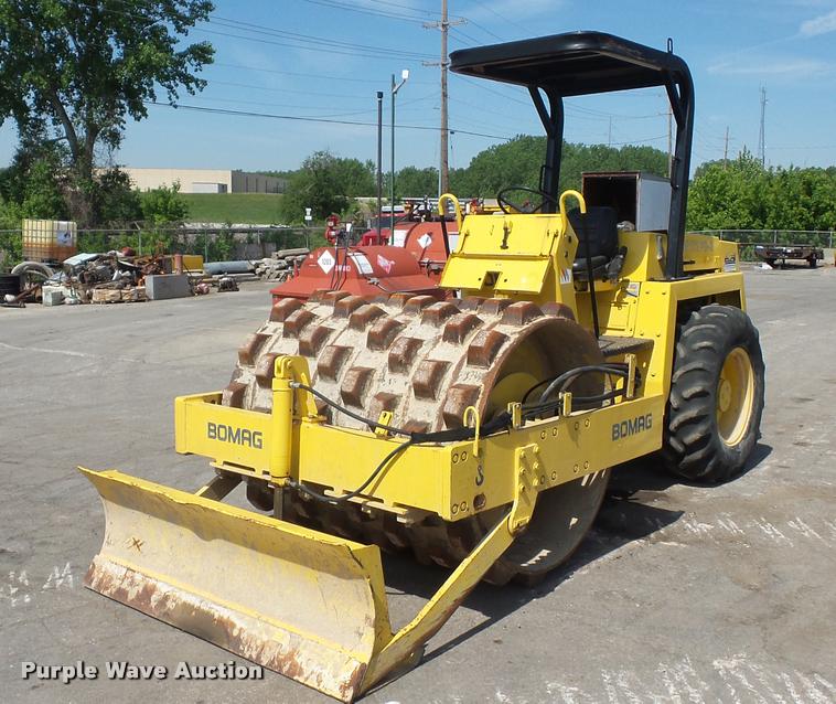 image for item DD9481 Bomag BW172PD-2 single drum roller