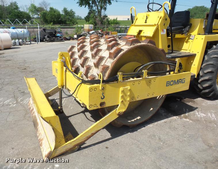 image for item DD9481 Bomag BW172PD-2 single drum roller