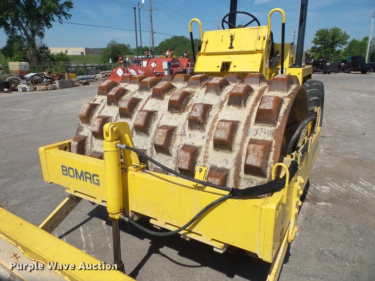 image for item DD9481 Bomag BW172PD-2 single drum roller