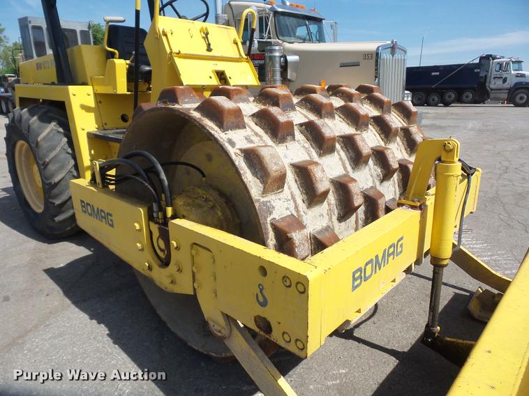 image for item DD9481 Bomag BW172PD-2 single drum roller