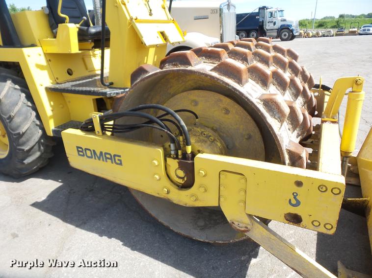 image for item DD9481 Bomag BW172PD-2 single drum roller