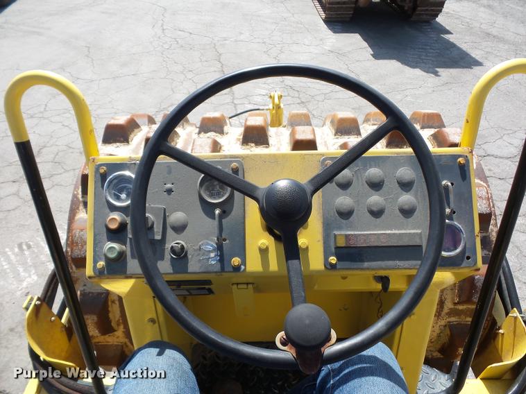 image for item DD9481 Bomag BW172PD-2 single drum roller