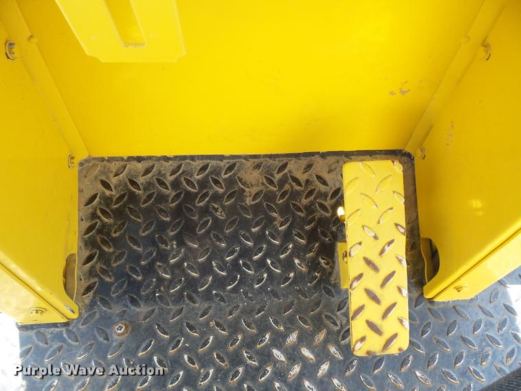 image for item DD9481 Bomag BW172PD-2 single drum roller