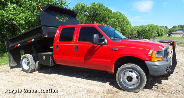 image for item DH9650 1999 Ford F550 Super Duty Crew Cab dump truck