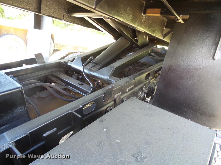 image for item DH9650 1999 Ford F550 Super Duty Crew Cab dump truck