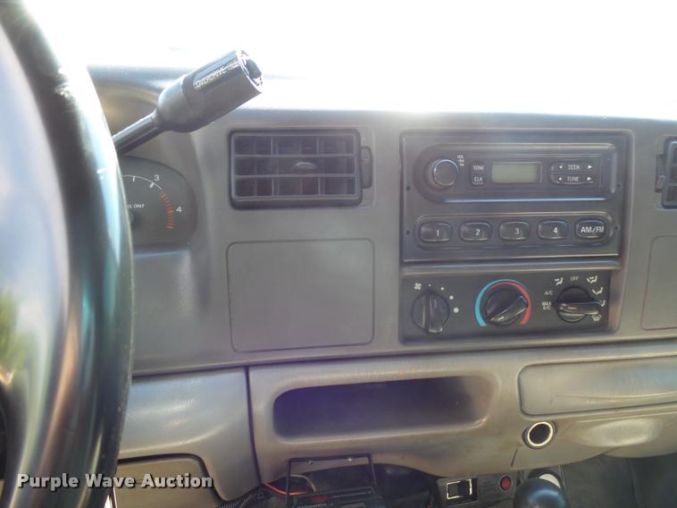 image for item DH9650 1999 Ford F550 Super Duty Crew Cab dump truck