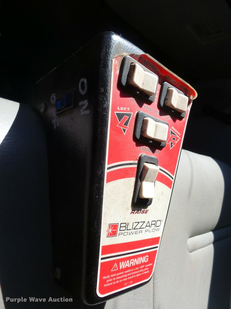 image for item DH9650 1999 Ford F550 Super Duty Crew Cab dump truck