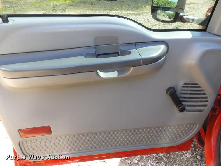 image for item DH9650 1999 Ford F550 Super Duty Crew Cab dump truck