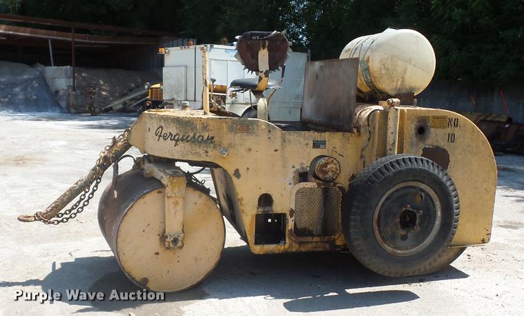 image for item DJ9504 Ferguson double drum roller