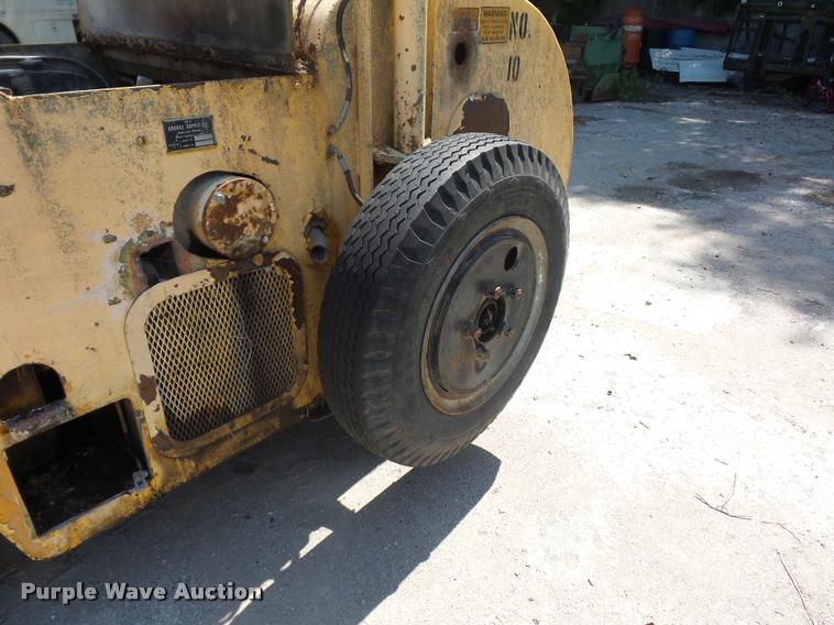 image for item DJ9504 Ferguson double drum roller