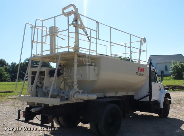 image for item DJ9511 1991 International 4900 hydro seeder truck