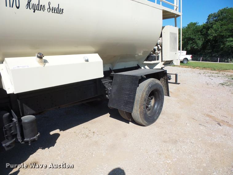 image for item DJ9511 1991 International 4900 hydro seeder truck