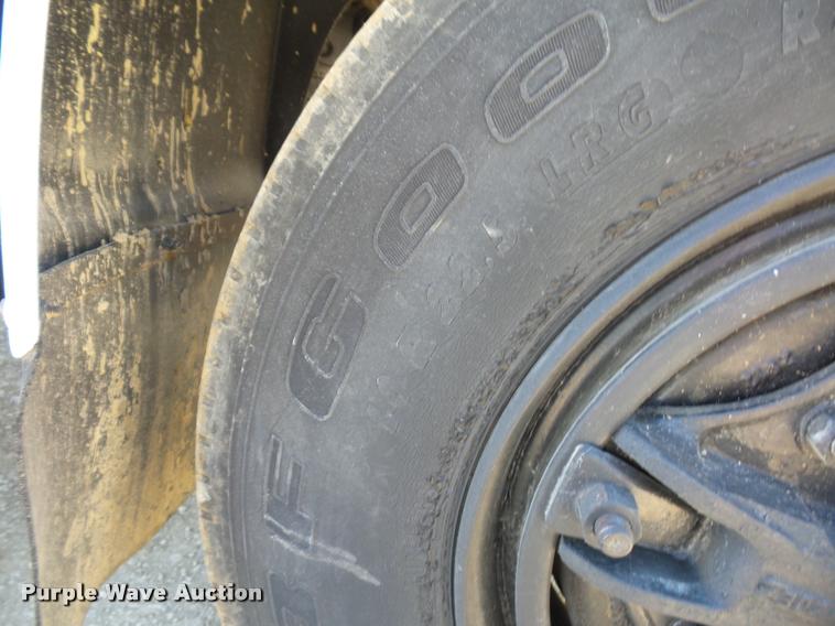 image for item DJ9511 1991 International 4900 hydro seeder truck