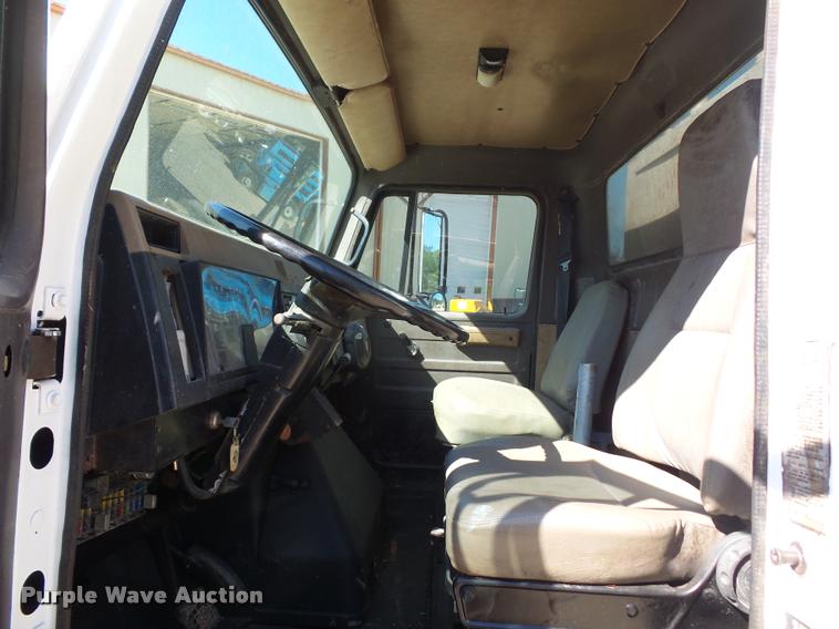 image for item DJ9511 1991 International 4900 hydro seeder truck