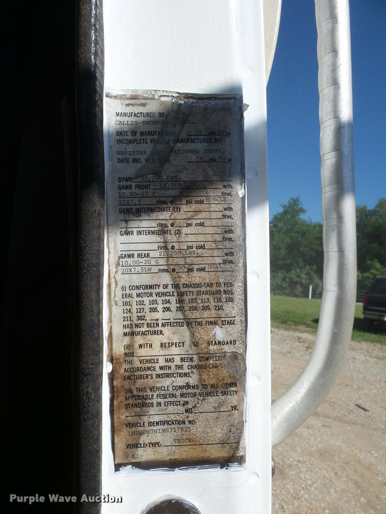 image for item DJ9511 1991 International 4900 hydro seeder truck