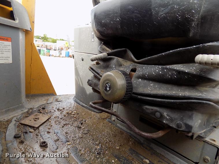 image for item DK9981 2007 Komatsu WA320-5L wheel loader