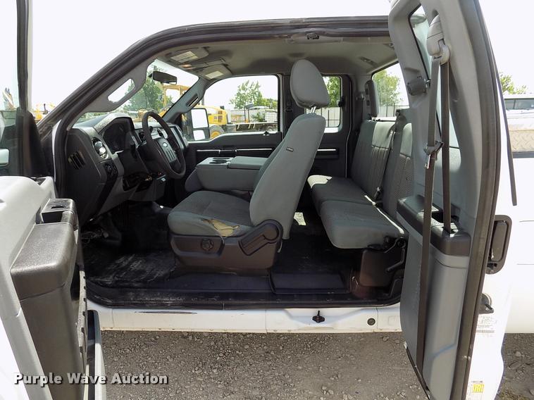 image for item DK9985 2012 Ford F250 Super Duty SuperCab pickup truck