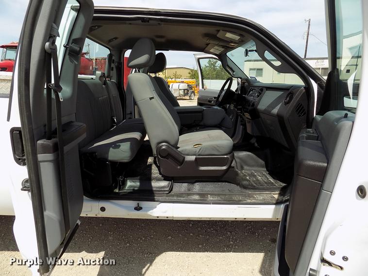 image for item DK9985 2012 Ford F250 Super Duty SuperCab pickup truck