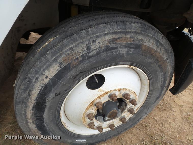 image for item DL9108 2003 Freightliner FL70 service truck with crane